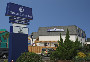 Exterior view of Outer Banks Inn.