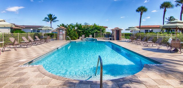 Royal Flamingo Villas (Hillsboro Beach, FL) - Resort Reviews