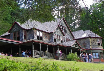 Exterior view of Spillian.