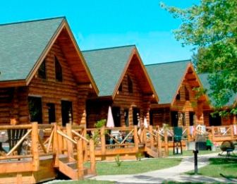 Cabin exterior at Zippel Bay Resort.